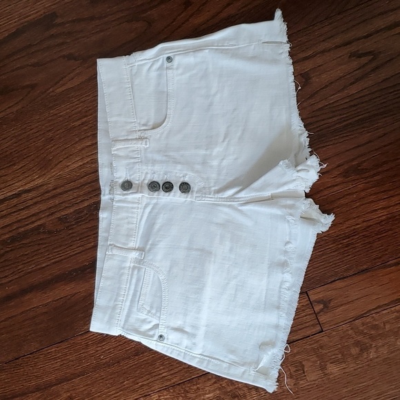 Old Navy - 2 - Picture 1 of 4